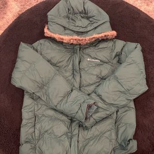 columbia womens green puffer Womens Medium With Detachable hood